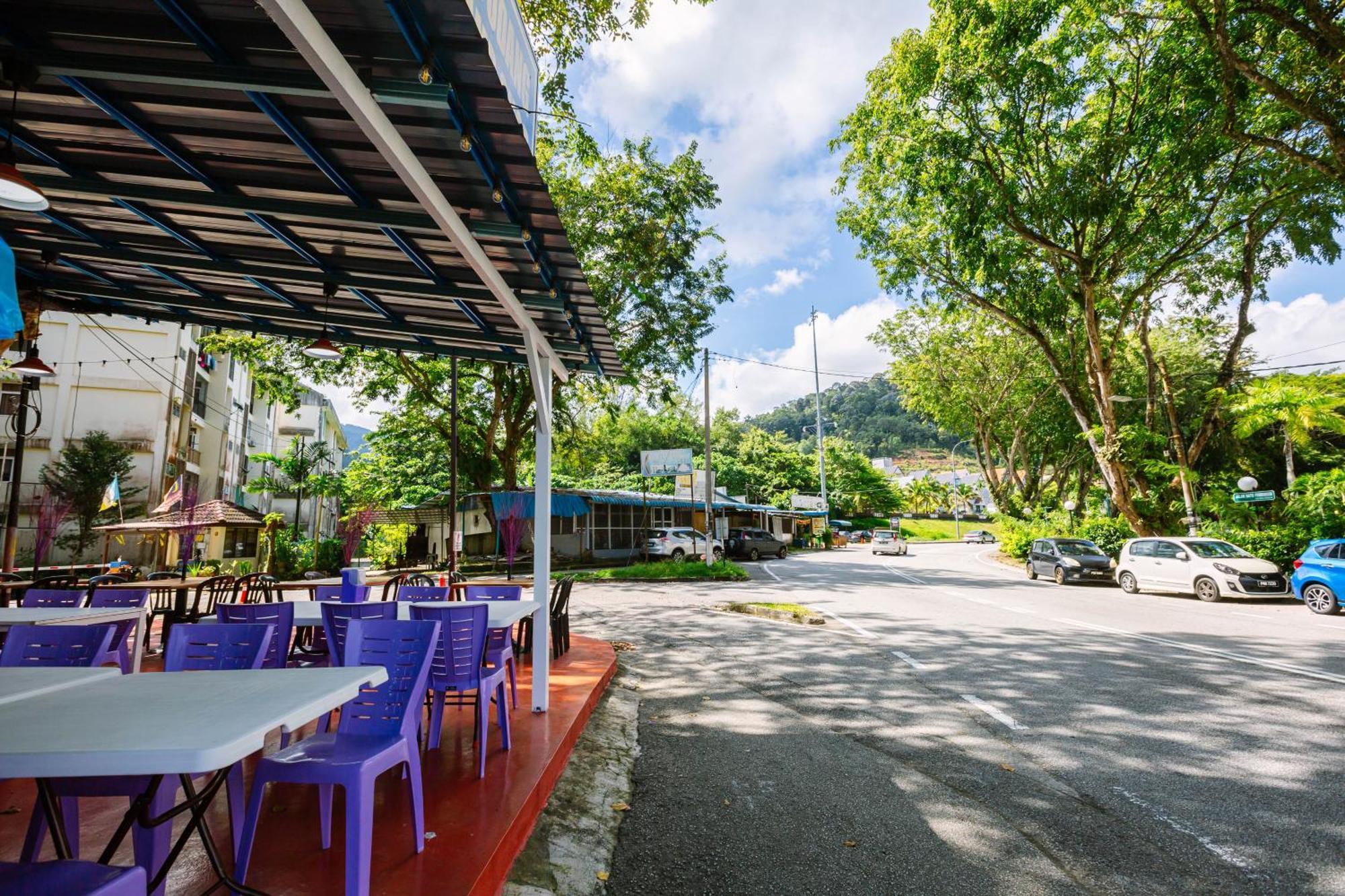 Ees Whale House - Homestay 3 Min Walk To Beach Batu Ferringhi Kültér fotó